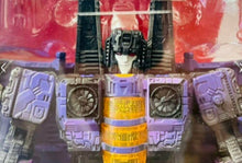 Load image into Gallery viewer, Transformers War for Cybertron Trilogy WFC-06 Hotlink Action Figure